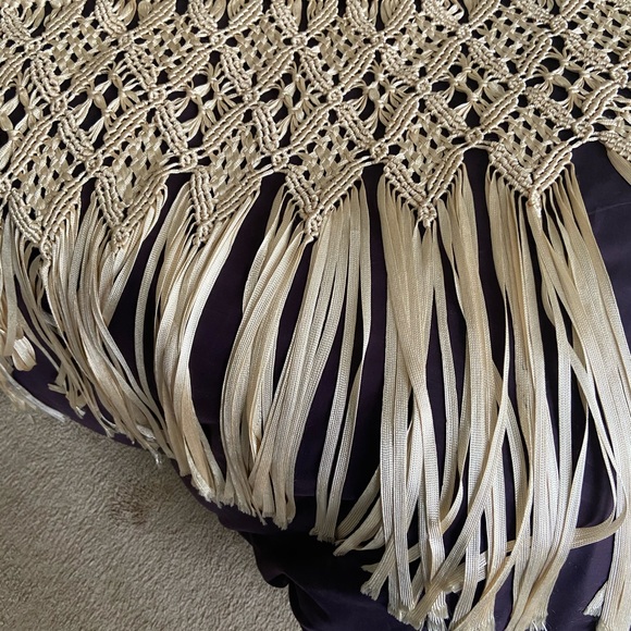 Glamour is the word for this shawl - Picture 3 of 6